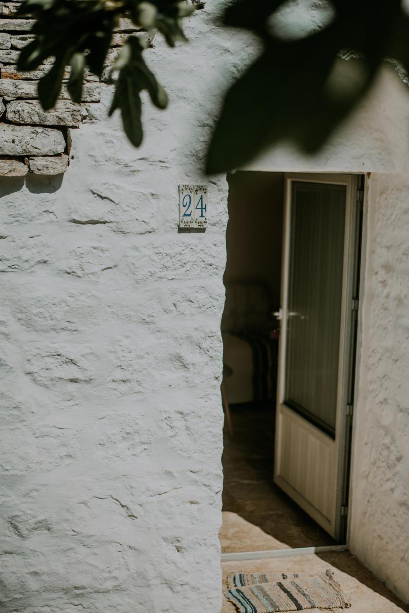 River Trulli Oasi Di Pace In Sito Unesco Alberobello Kültér fotó
